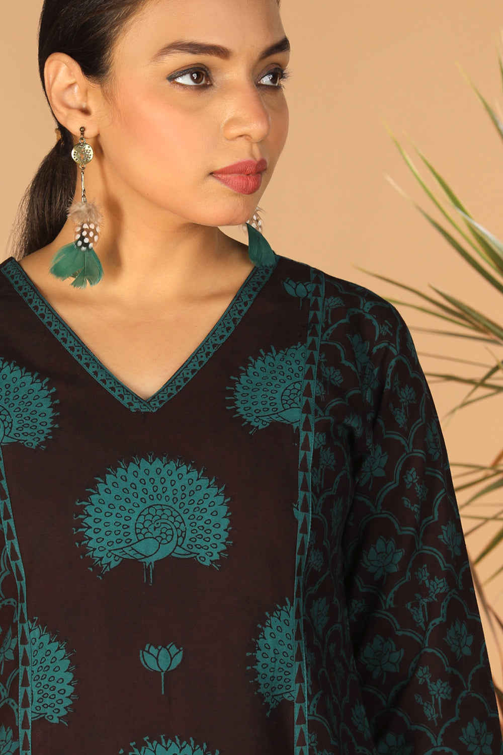 Image of Black Paneled cotton Bagh kurta